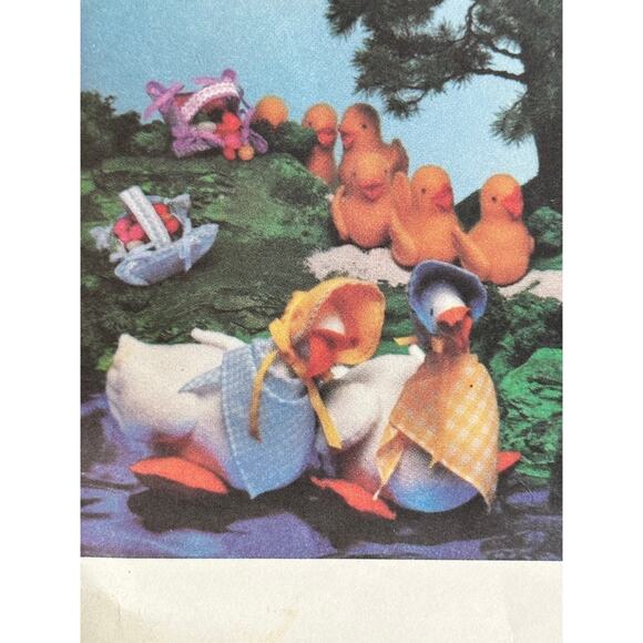 Vintage 70s Vogue Pattern 1613 Easter Toys Bunny Eggs Basket Sew Craft FF UNCUT - Picture 2 of 6